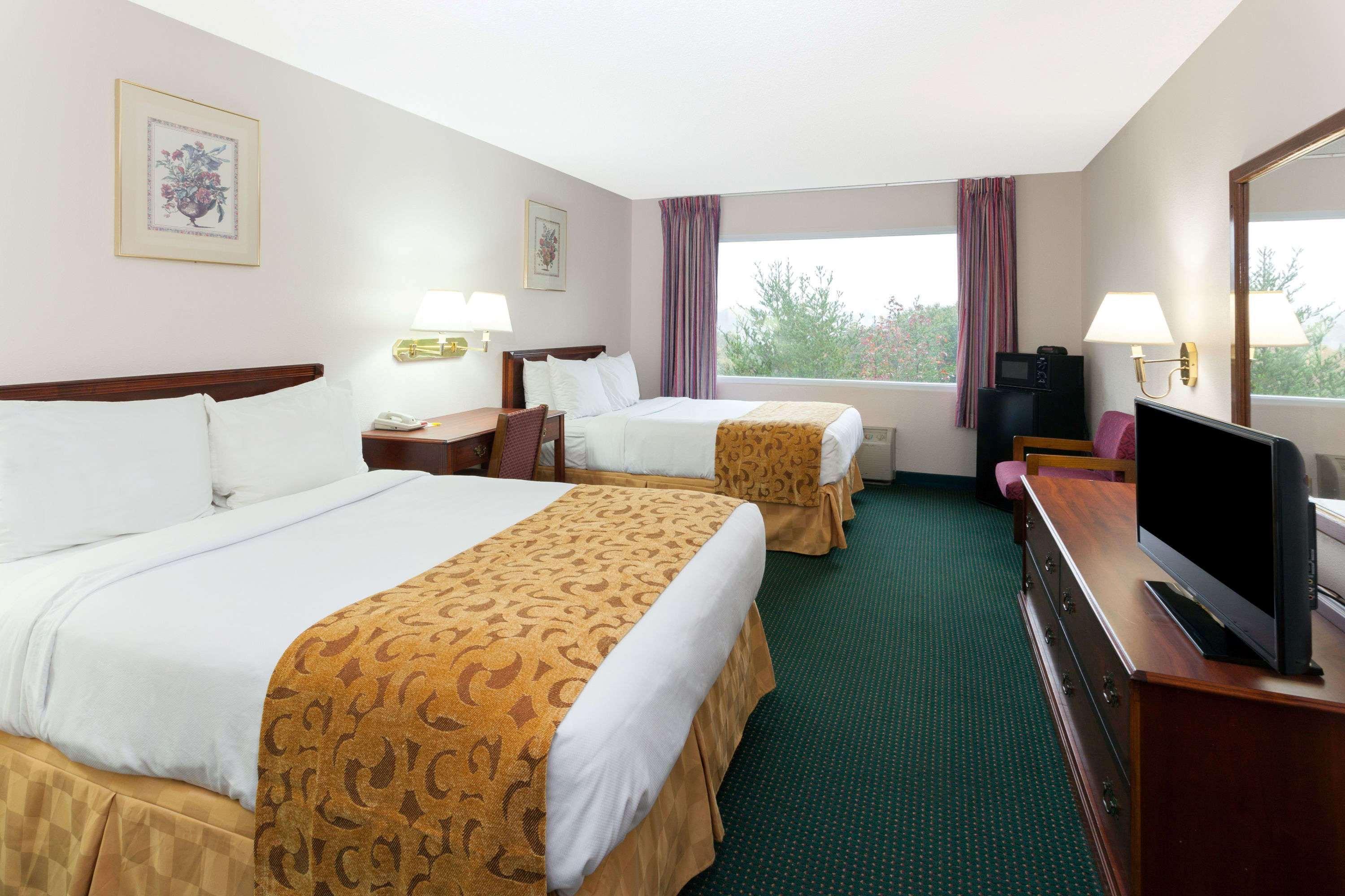 Days Inn By Wyndham Dahlonega University Area Exterior foto