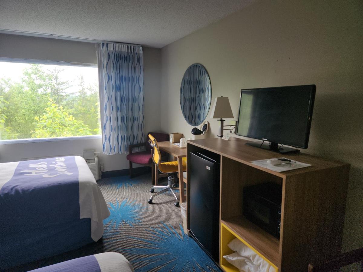 Days Inn By Wyndham Dahlonega University Area Exterior foto