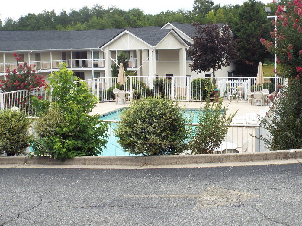 Days Inn By Wyndham Dahlonega University Area Exterior foto